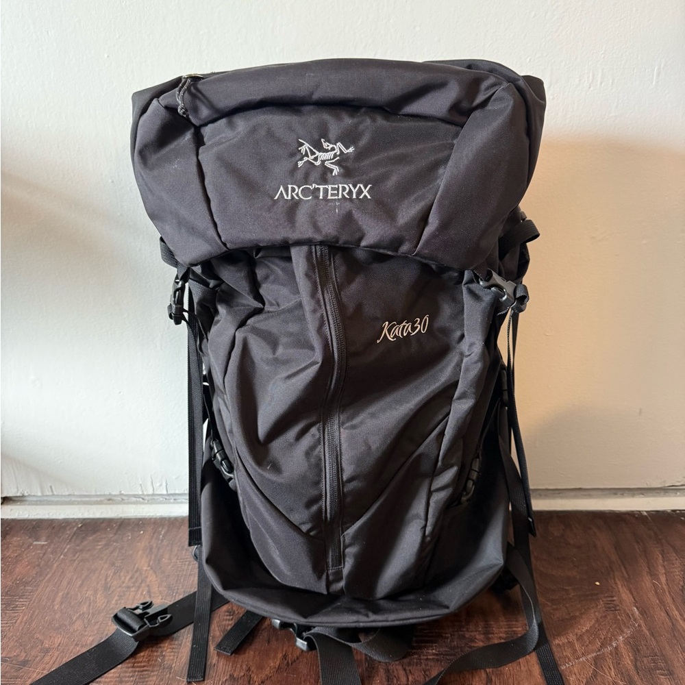 Arc'teryx Kata 30 Black Backpack